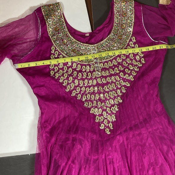 Anarkali Indian Dress, Gorgeous! Lavish! - Picture 3 of 8